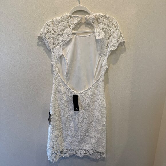 NWT Lulus White Floral Lace Dress Small Cap Sleeves Pencil Backless Medium Mini - Picture 3 of 15